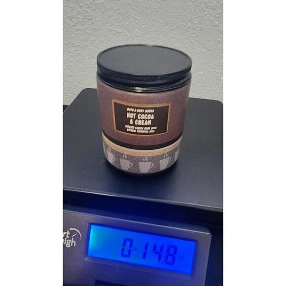 Hot Cocoa & Cream Bath and Body Works Candle - Picture 4 of 4